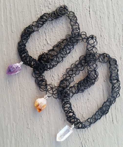 RAW 90s VINTAGE CRYSTAL PENDANT CHOKERS