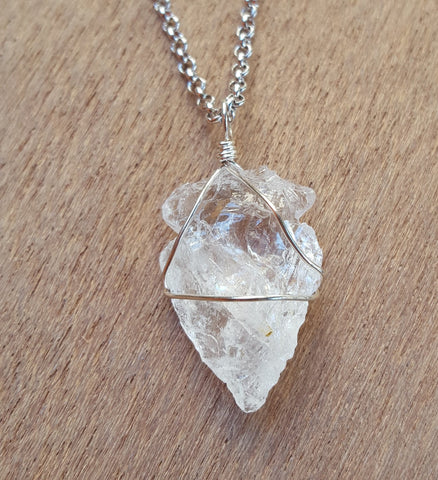 Natural Quartz Arrowhead Gemstone Crystal Pendant Necklace