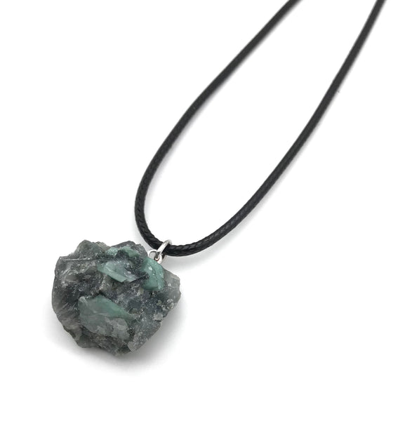 RAW EMERALD GEMSTONE HYPOALLERGENIC CORD NECKLACE 16 to 28 INCHES UNISEX